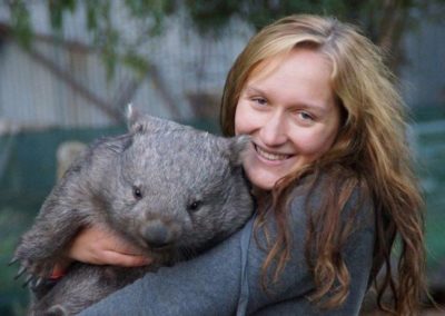 i12 8058 Lena with wombat