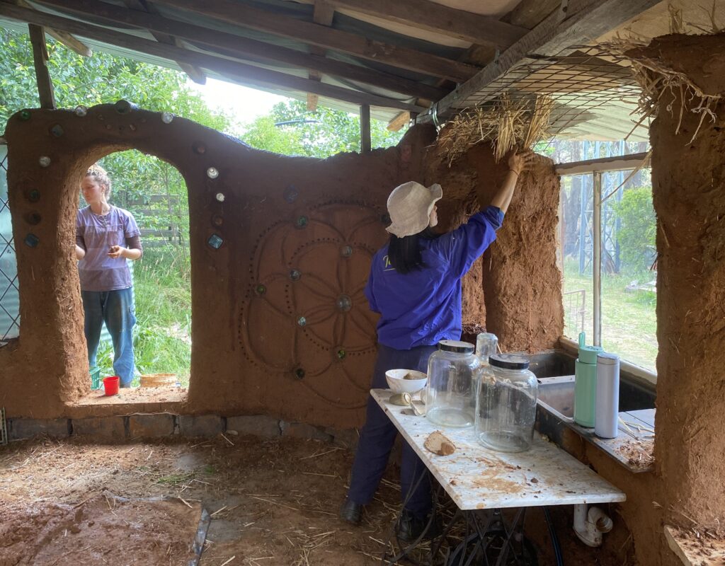 649D9BA7-29E9-4695-80EE-F49F00180FB1